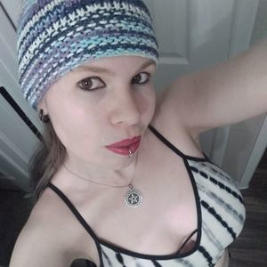 Meet your Posher, Krystal rose